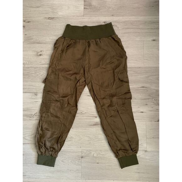 Cinq a Sept Satin Cargo Jogger Pants Size M - Picture 1 of 6